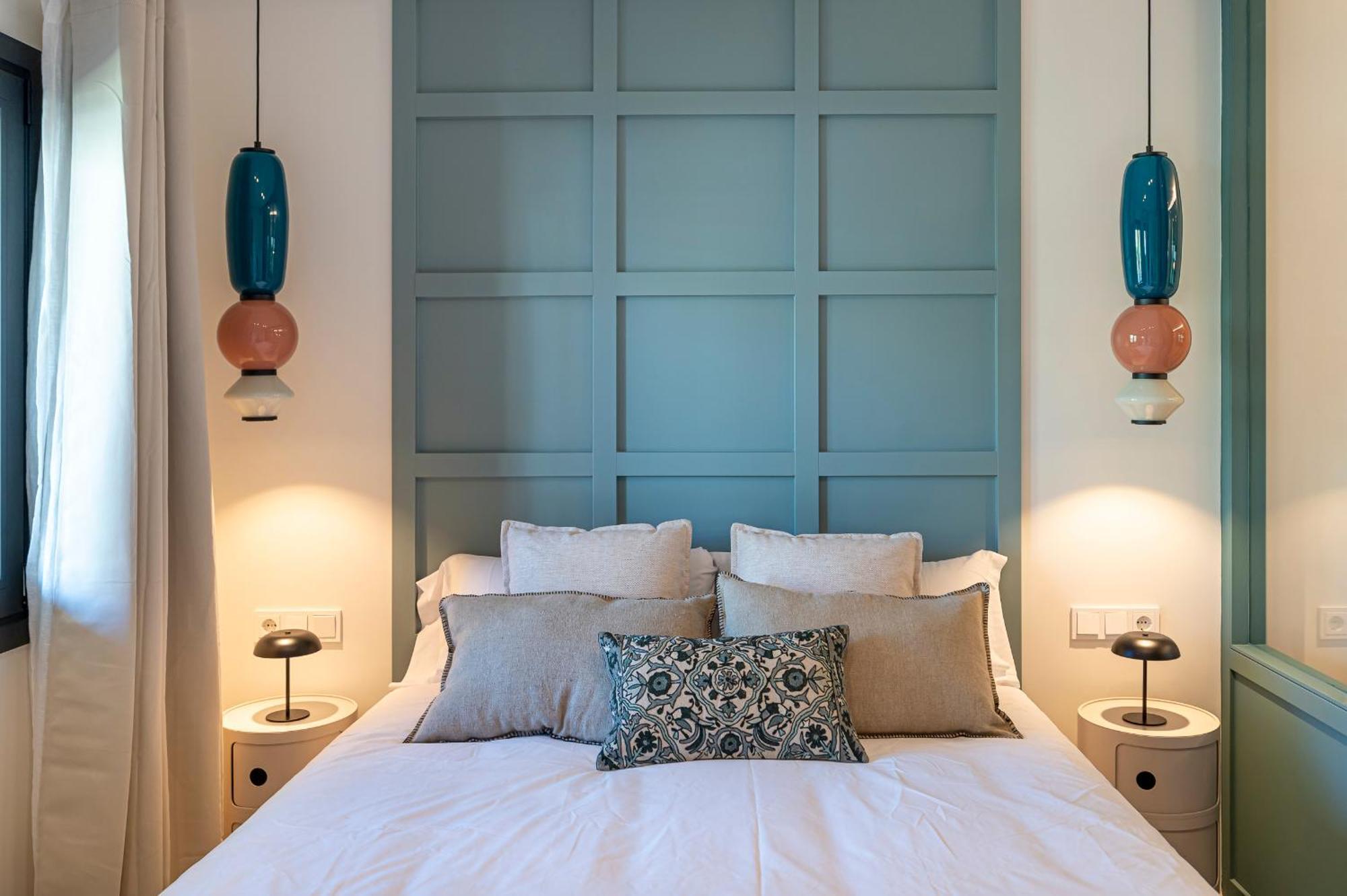Apartment Newly Renovated In Golden Mile W/ Pool Marbella