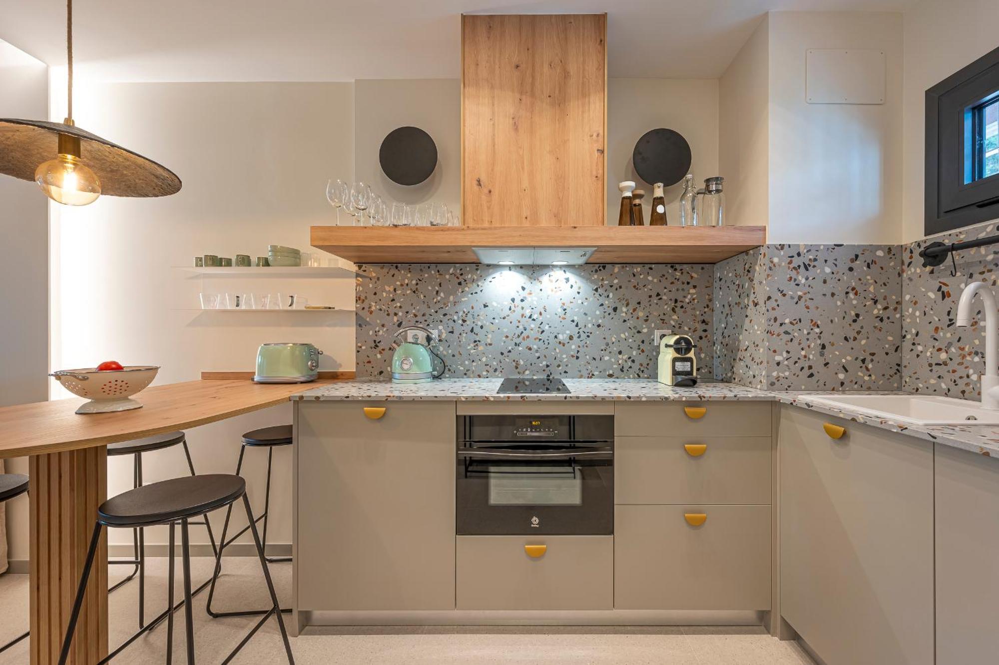 Newly Renovated In Golden Mile W/ Pool Apartment Marbella