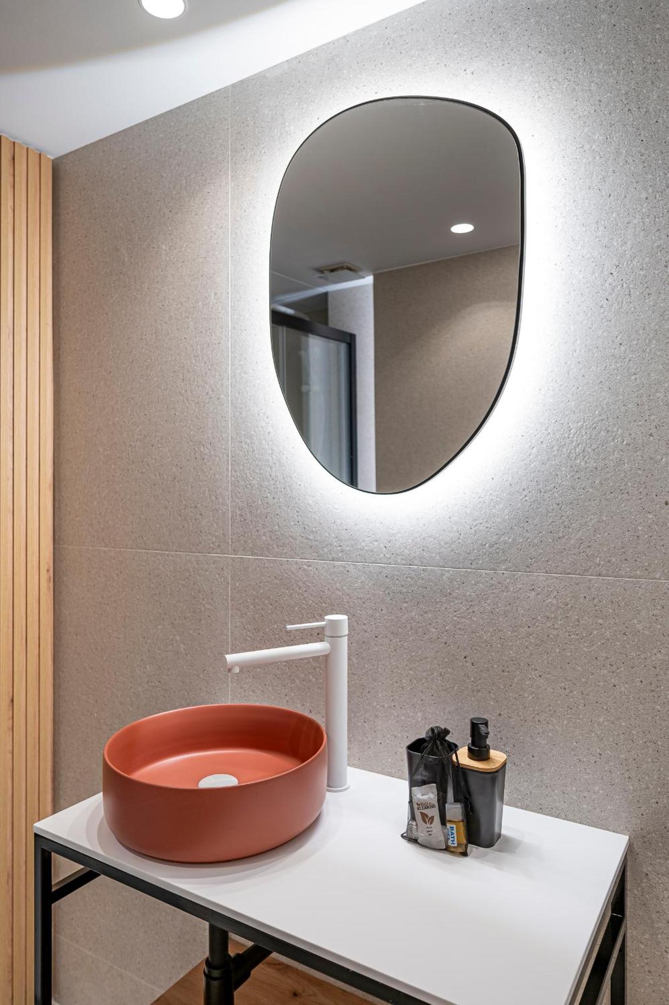 Appartamento Newly Renovated In Golden Mile W/ Pool